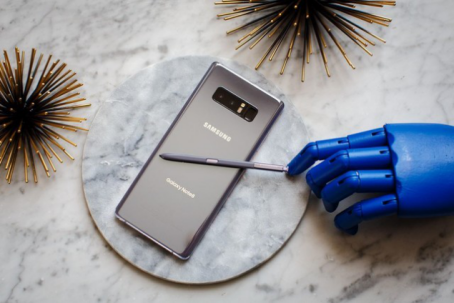 三星放招，独具创新的Galaxy Note8！这让苹果怎么接？
