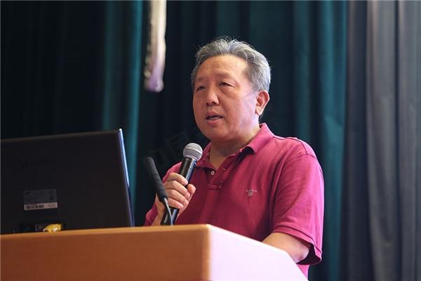 人大副校长吴晓求：扫码支付500元/天的限制不恰当 是逆着趋势走