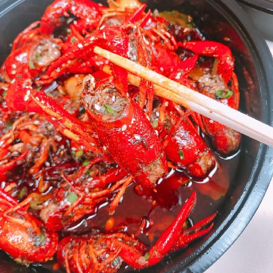 中国崇州第二届稻田小龙虾美食节正式启动 