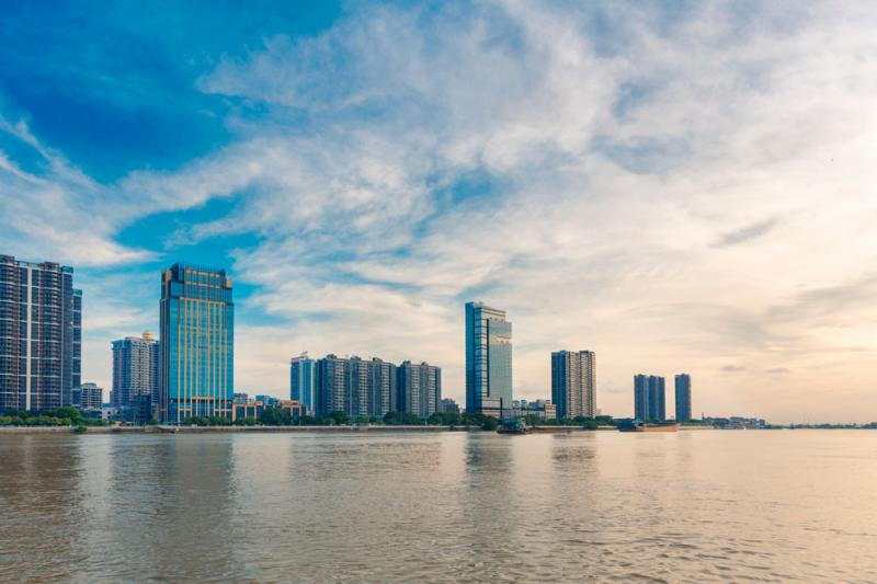 互联网企业产业化转型路向何方